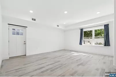 131 Zabriskie Street 1 #1, Jersey City, NJ 07307 - Photo 14