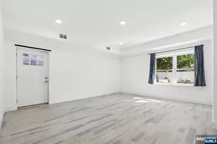 131 Zabriskie Street 1, Jersey City, NJ 07307 - Photo 14