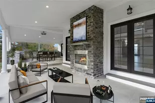 707 Black Hawk Ln, Franklin Lakes, NJ 07417 - Photo 2