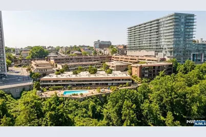 300 Gorge Road 25 #25, Cliffside Park, NJ 07010 - Photo 44