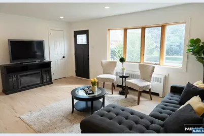 78 Poplar Avenue, Little Ferry, NJ 07643 - Photo 2