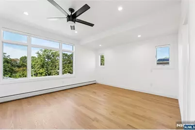 309B 7th Street 2 #2, Palisades Park, NJ 07650 - Photo 18