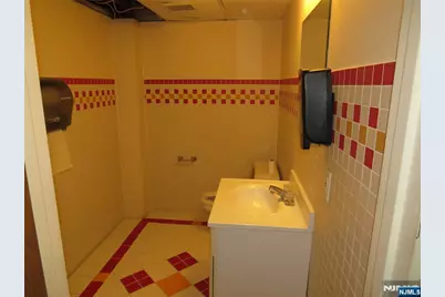 338 Hackensack Street 2nd Floor #2nd Floor, Carlstadt, NJ 07072 - Photo 14