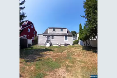 19 Lexington Avenue, Westwood, NJ 07675 - Photo 2