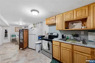 226 9th St, Newark, NJ 07107 - Photo 12