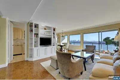 1 Horizon Road 817 #817, Fort Lee, NJ 07024 - Photo 2