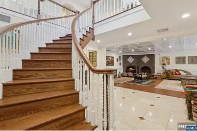 912 Cherokee Lane, Franklin Lakes, NJ 07417 - Photo 10