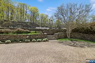 912 Cherokee Ln, Franklin Lakes, NJ 07417 - Photo 48