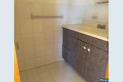 338 Union Avenue C #C, Rutherford, NJ 07070 - Photo 6