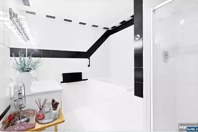 2 Roger Avenue, Wanaque, NJ 07420 - Photo 16