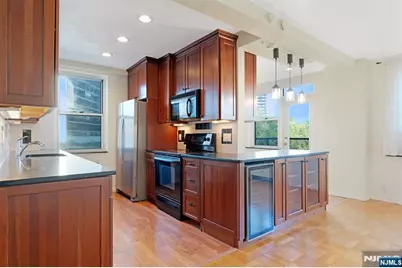 1450 Palisade 3I #3I, Fort Lee, NJ 07024 - Photo 4