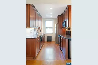 1450 Palisade 3I #3I, Fort Lee, NJ 07024 - Photo 6