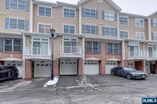 320 Midland Ct 320, West New York, NJ 07093 - Photo 14