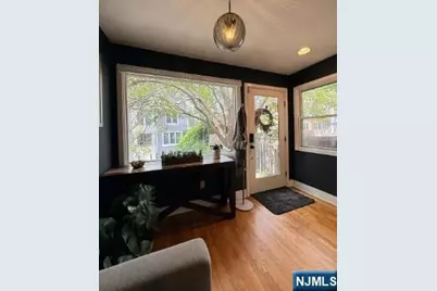 8 Carroll Place 8 #8, Weehawken, NJ 07086 - Photo 4