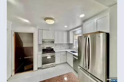 62 Howland Avenue, Teaneck Township, NJ 07666 - Photo 6