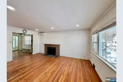 62 Howland Avenue, Teaneck Township, NJ 07666 - Photo 4