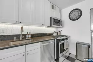 1203 River Road 9D, Edgewater, NJ 07020 - Photo 14