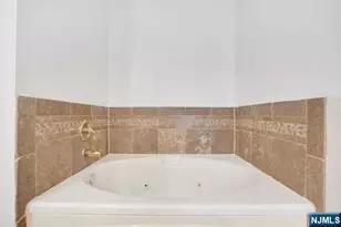 100 Abbie Ct, Guttenberg, NJ 07093 - Photo 28