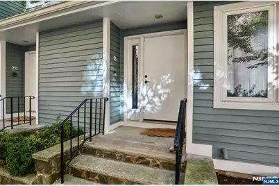 18 Skyview Terrace, Clifton, NJ 07013 - Photo 2