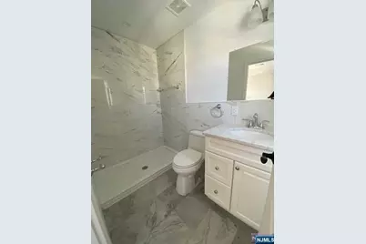 419 2nd Avenue 2 #2, Lyndhurst Township, NJ 07071 - Photo 10