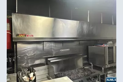 4 W Palisade Avenue, Englewood, NJ 07631 - Photo 6