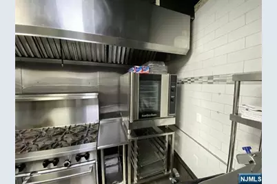 4 W Palisade Avenue, Englewood, NJ 07631 - Photo 12