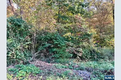 9 Old Woodland Trail, Jefferson Township, NJ 07438 - Photo 4