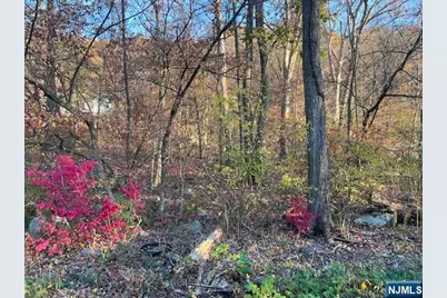 9 Old Woodland Trail, Jefferson Township, NJ 07438 - Photo 2