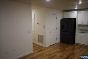 100 Grove Terrace 1, Newark, NJ 07106 - Photo 6