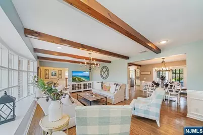 453 W Saddle River Road, Upper Saddle River, NJ 07458 - Photo 2