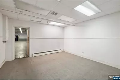 390 Railroad Avenue, Hackensack, NJ 07601 - Photo 16