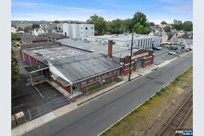 390 Railroad Avenue, Hackensack, NJ 07601 - Photo 20