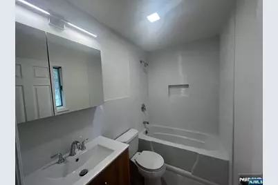 186 Cleenput Terrace, Paramus, NJ 07652 - Photo 14