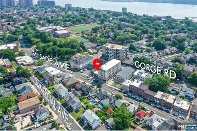 452 Palisade Avenue, Cliffside Park, NJ 07010 - Photo 8