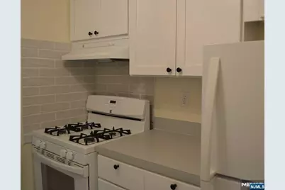 110 Midland Avenue 22A #22A, Midland Park, NJ 07432 - Photo 6