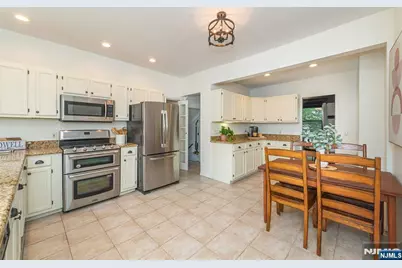 22 Arlington, Caldwell, NJ 07006 - Photo 12