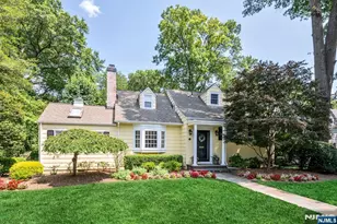 86 Carlton Ave, Ho Ho Kus, NJ 07423 - Photo 1