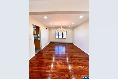 517 Fordham Place, Paramus, NJ 07652 - Photo 6