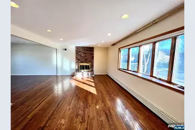 517 Fordham Place, Paramus, NJ 07652 - Photo 4