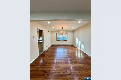 517 Fordham Place, Paramus, NJ 07652 - Photo 14