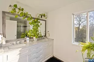 30 Sweetwater Ln, Hamburg, NJ 07419 - Photo 14