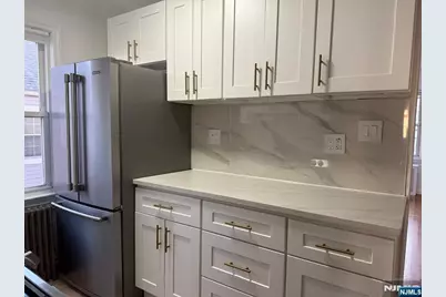 30 Kelly Parkway 2 #2, Bayonne, NJ 07002 - Photo 6