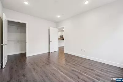 41 W Prospect Street, Waldwick, NJ 07463 - Photo 6