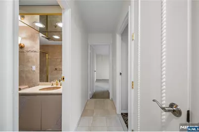 300 Winston Drive 109 #109, Cliffside Park, NJ 07010 - Photo 10