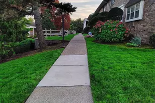 54 E Maple Street 54, Teaneck Township, NJ 07666 - Photo 2