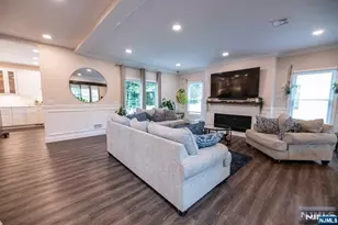 362 Harrison St, Paramus, NJ 07652 - Photo 8