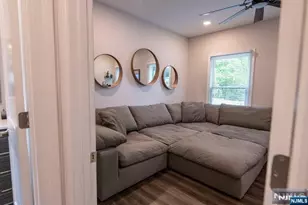 362 Harrison St, Paramus, NJ 07652 - Photo 22