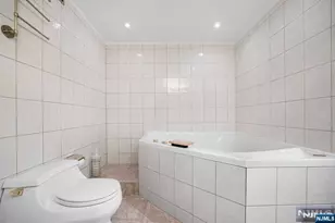 1055 River Road 905, Edgewater, NJ 07020 - Photo 12