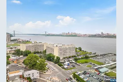 1055 River Road 905 #905, Edgewater, NJ 07020 - Photo 18