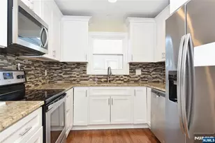 105 Parkway, Rochelle Park Township, NJ 07662 - Photo 4